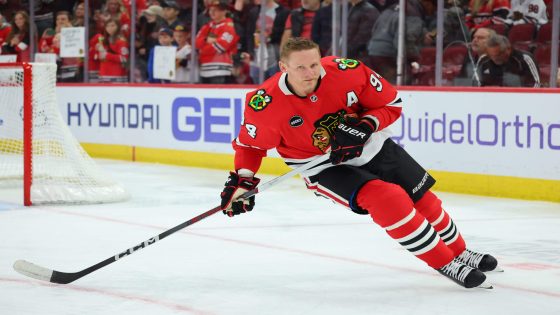 Corey Perry, Blackhawks, NHLPA resolve dispute over his contract termination