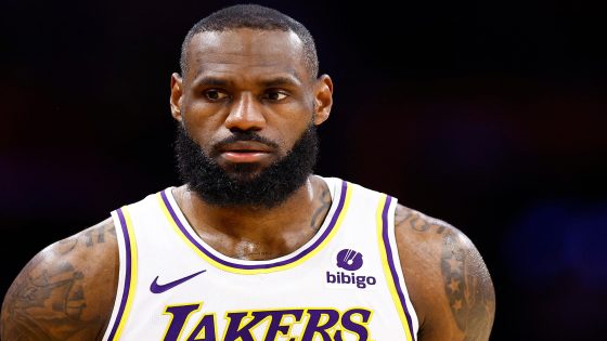 Lakers open to 3-year extension for LeBron James, drafting Bronny: Sources