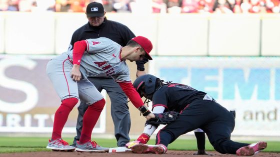 Why the Cincinnati Reds fast start has them on pace for 300 stolen bases