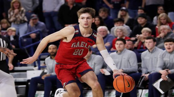 UConn adds Saint Mary’s transfer guard Aidan Mahaney as it loads up for 3-peat attempt