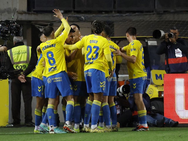 Las Palmas' Munir El Haddadi celebrates scoring their first goal with teammates on January 4, 2024
