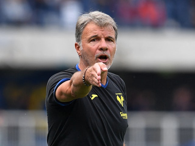 Hellas Verona coach Marco Baroni reacts on October 21, 2023