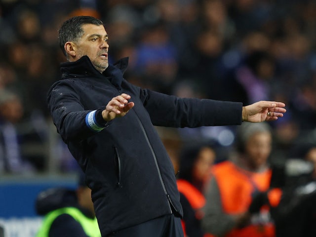 Porto coach Sergio Conceicao reacts on January 14, 2024