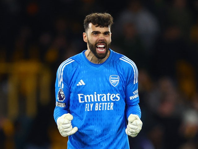 Arsenal goalkeeper David Raya celebrates on April 20, 2024