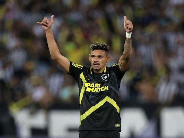 Botafogo's Tiquinho celebrates scoring their first goal on October 21, 2023