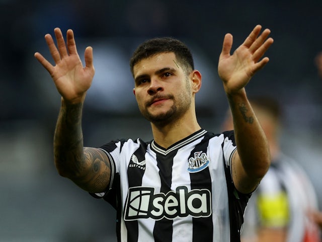 Newcastle United's Bruno Guimaraes acknowledges fans after the match  on March 2, 2024