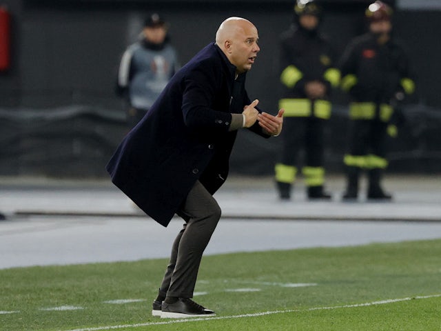 Feyenoord coach Arne Slot reacts on February 22, 2024