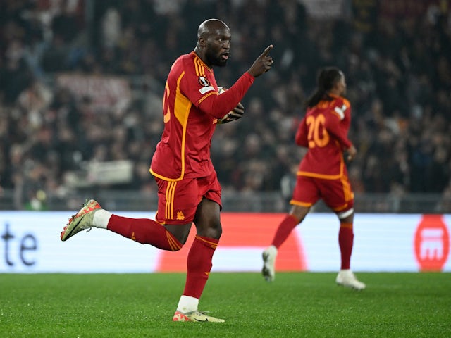 Roma's Romelu Lukaku celebrates scoring their first goal on December 14, 2023