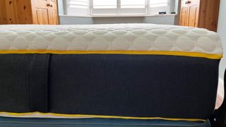 Eve Wunderflip Premium Hybrid mattress