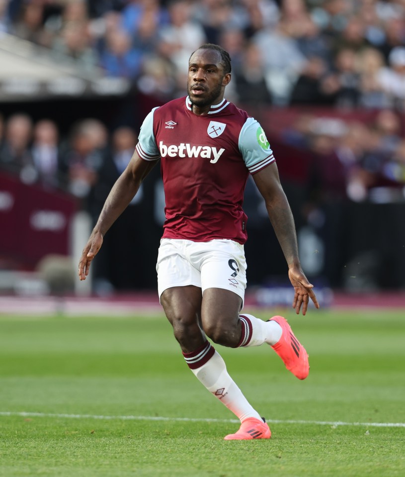 The West Ham forward felt the collar was too tight around his neck
