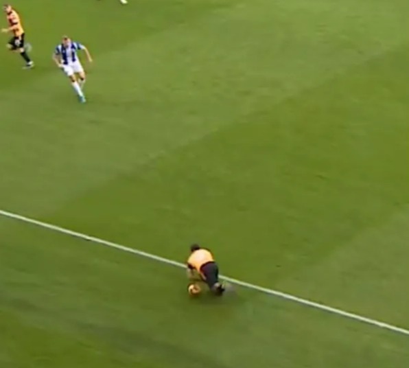 He stacked it when trying to take a throw in the 3rd minute
