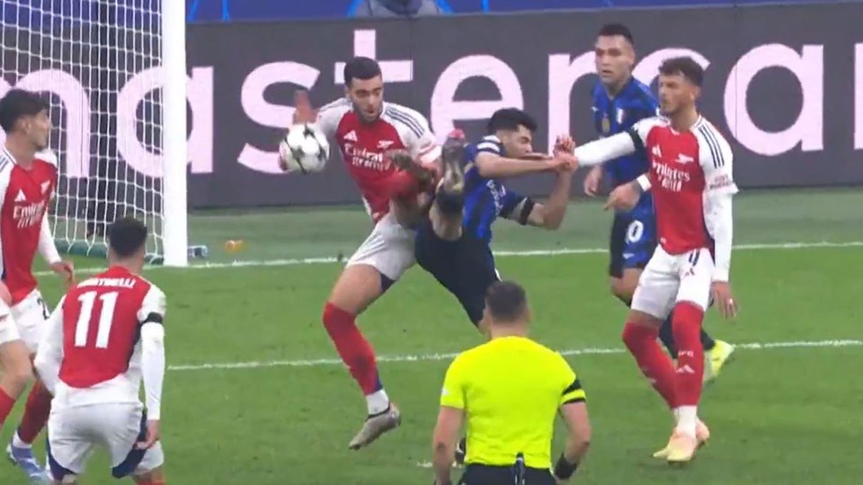 The ball struck the hand of Mikel Merino inside the area