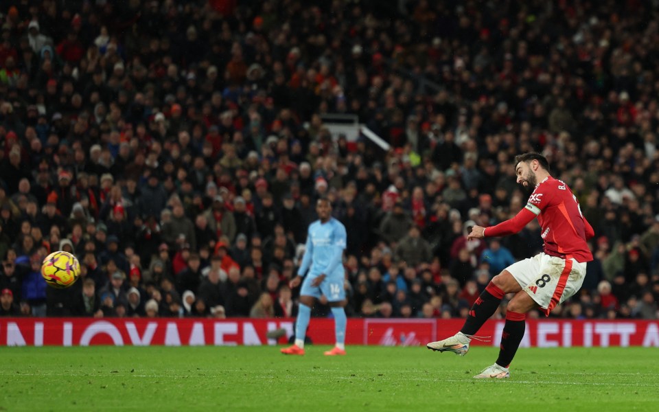 Fernandes cracked the goal of the game, albeit in vain