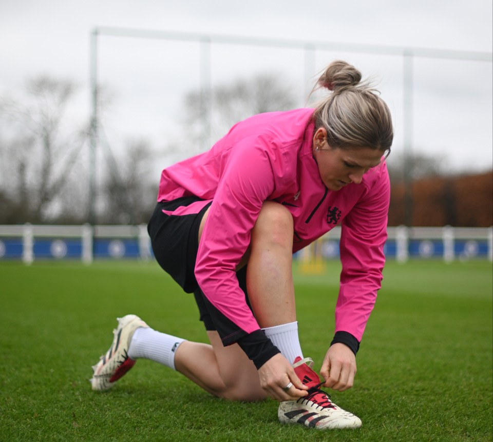 Millie Bright says winning a Champions League trophy for the first time is one Chelsea's "ultimate goals"
