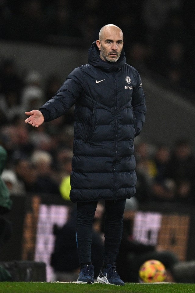 LONDON, ENGLAND – DECEMBER 8: Enzo Maresca, manager of Chelsea FC during the Premier League match between Tottenham Hotspur FC and Chelsea FC at Tottenham Hotspur Stadium on December 8, 2024 in London, England. (Photo by Sebastian Frej/MB Media/Getty Images)