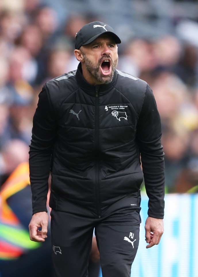 Paul Warne, manager of Derby County, shouting during a soccer match.