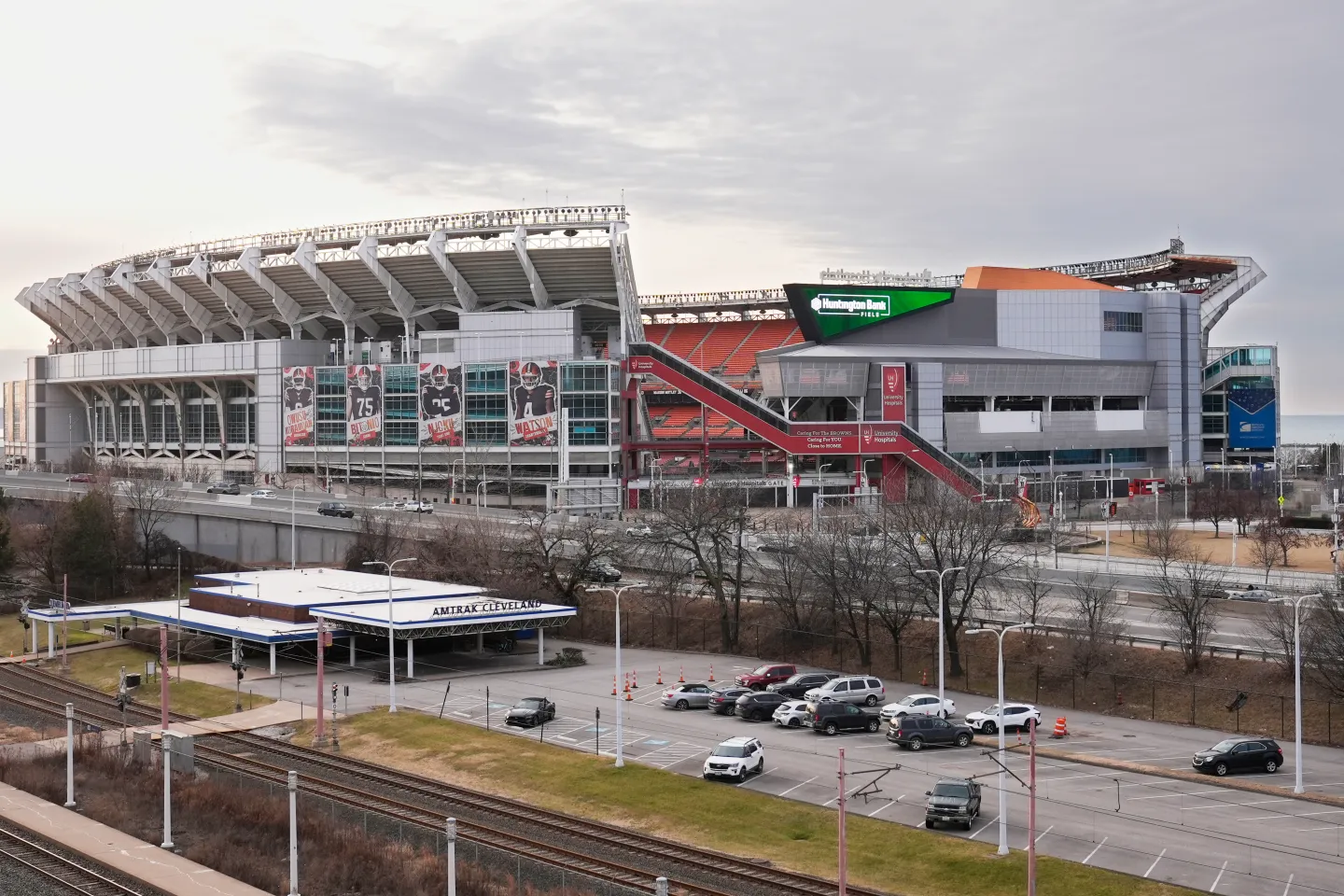 A political battle fit for the gridiron is underway in Ohio, where state Republican leaders are clashing over whether to single out the Cleveland Browns for help building a new suburban domed stadium or impose tax hikes to fund stadium.