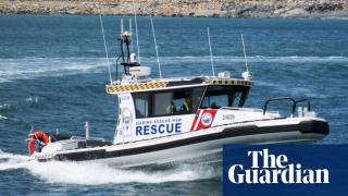 Pilot and passenger killed as light plane crashes into sea off NSW coast | Plane crashes