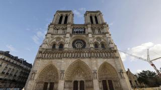 Video. France’s Notre Dame Cathedral opens its doors