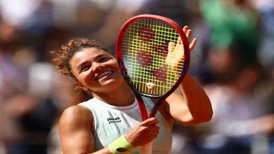 Mirra Andreeva stuns Aryna Sabalenka as 17-year-old reaches French Open semis
