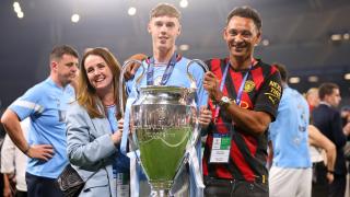 Cole Palmer amazes fans as Chelsea star reveals what he did with his medals from Man City’s Treble winning season