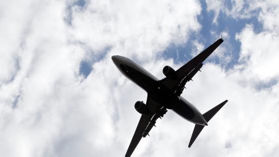 Only 10% of airports actually have air traffic control towers; here’s why aviation experts are sounding alarms over flight safety
