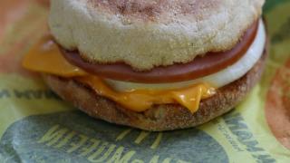 McDonald’s resists extra egg charge, offers $1 McMuffin deal