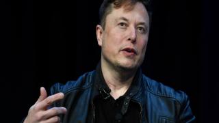 Elon Musk’s embrace of right-wing politics is turning off potential customers, experts warn