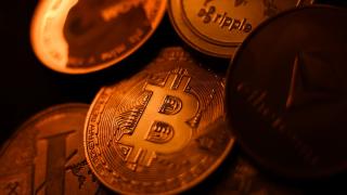XRP and Solana soar then falter as Trump announces plans for a multi-asset crypto reserve