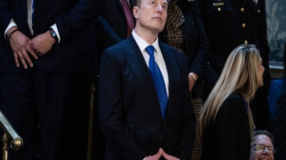 Musk’s DOGE team reportedly tried to fire air traffic controllers amid multiple plane crashes but was stopped by the transportation secretary