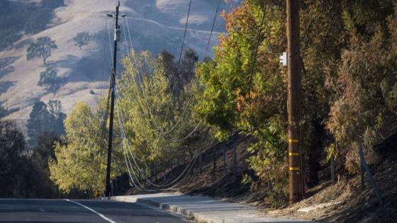 Anger Grows as PG&E Struggles to Communicate During Power Shutdown