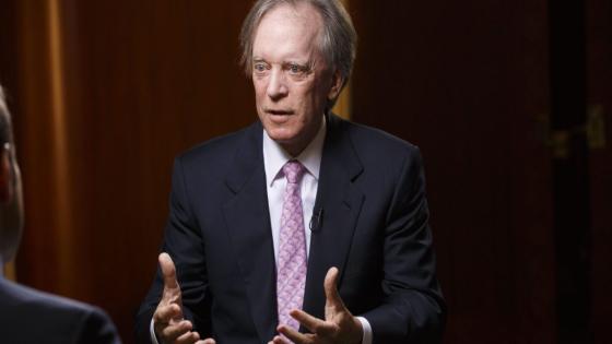 Bill Gross warns investors away from trying to ‘catch a falling knife’ amid global market carnage