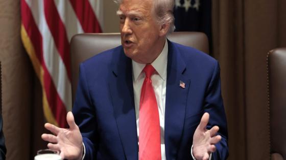 Apple airlifted 600 tons of iPhones to the U.S. to try to beat Trump’s tariffs as customers scramble to secure devices before possible price increases