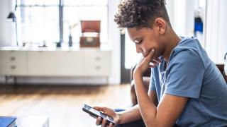 Why less than half of parents utilize parental controls on their kids’ smartphones