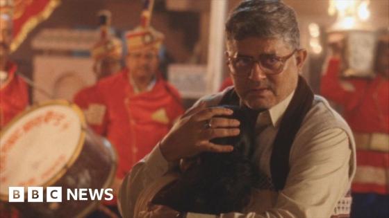 The heartwarming tale of a father, a daughter, and a wedding band wowing India