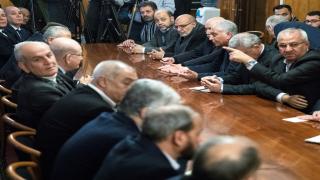 Rival Palestinian groups Fatah and Hamas meet in China | News