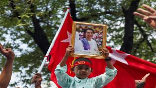 Myanmar’s Aung San Suu Kyi moved to house arrest amid heatwave | Aung San Suu Kyi News