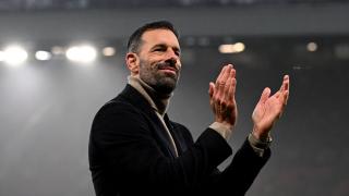 Ruud van Nistelrooy set for immediate Premier League return as he’s one of two favourites for Leicester job