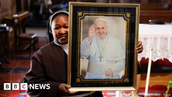 World leaders and Catholics mourn Pope Francis on Easter Monday