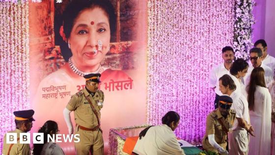Crowds gather ahead of Bollywood legend Asha Bhosle's funeral