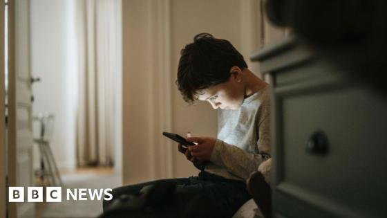 Don't panic – five ways to stop your kids' endless scrolling