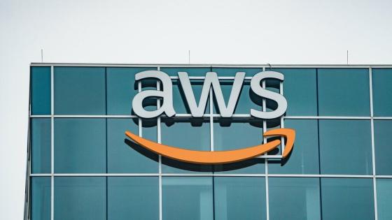 Hundreds of Amazon employees petition CEO to reverse return-to-office policy