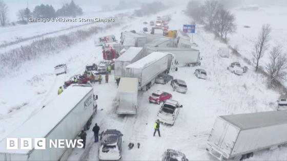 Over a hundred vehicles pile up on motorway after crash
