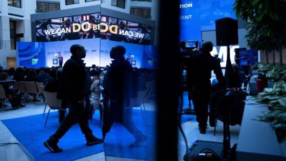 IMF predicts slightly slower global growth in 2024 and 2025