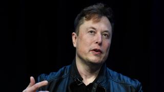 Elon Musk meets China’s No 2 official in Beijing | Technology