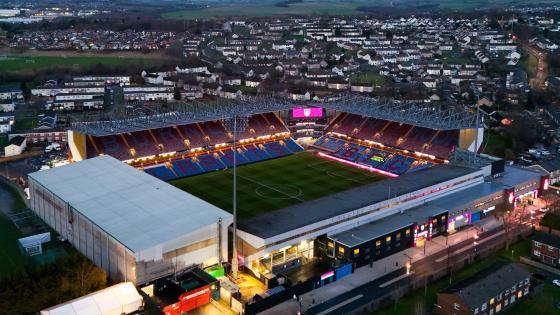 Burnley vs Leeds LIVE SCORE: All the action from HUGE top of the table Championship clash at Turf Moor – latest updates