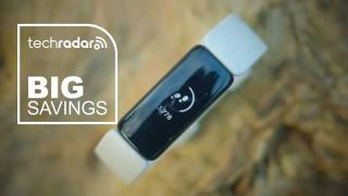 I used to recommend this Fitbit Black Friday deal every year: it’s finally gone, but here are some great alternatives