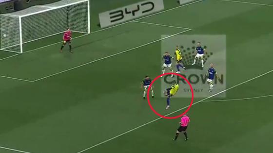 Premier League cult hero, 37, scores stunning scissor kick volley in all-star match – and Ronaldinho loves it