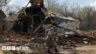 Ukraine and Russia accuse each other of hundreds of ceasefire violations