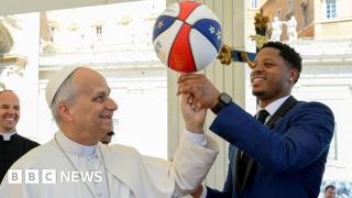 Pope Leo XIV spins basketball on his finger, with help from Harlem Globetrotters